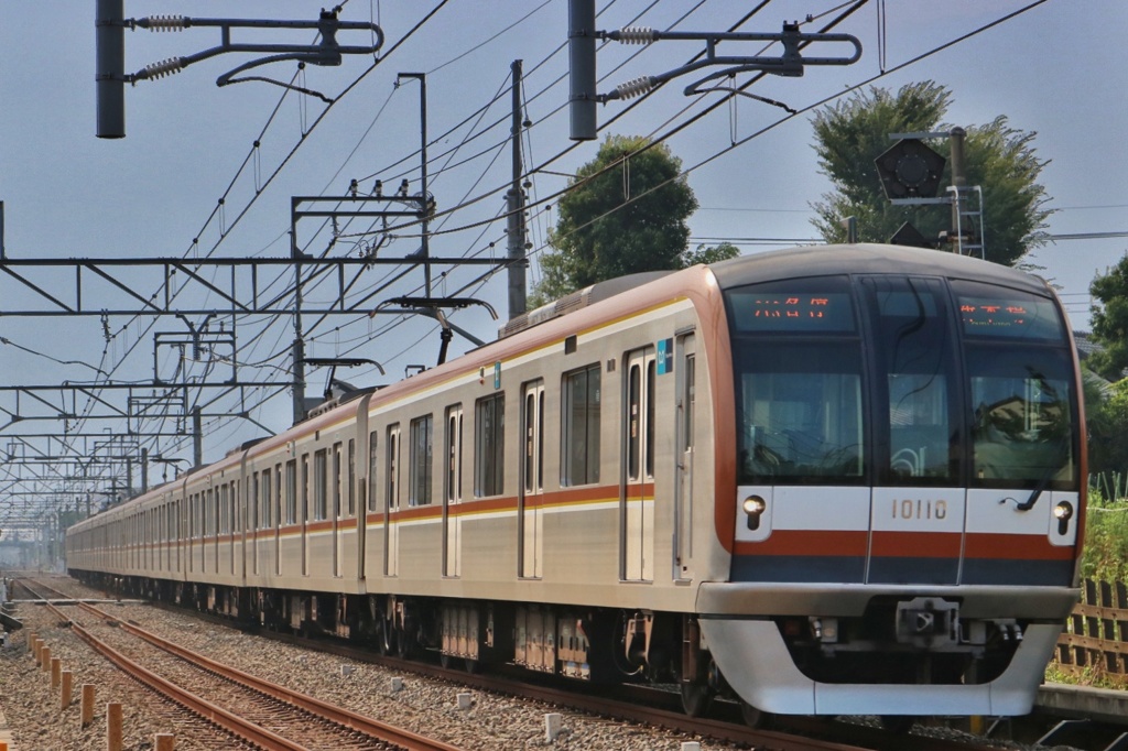 東京メトロ10000系