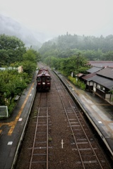 雨の神戸駅