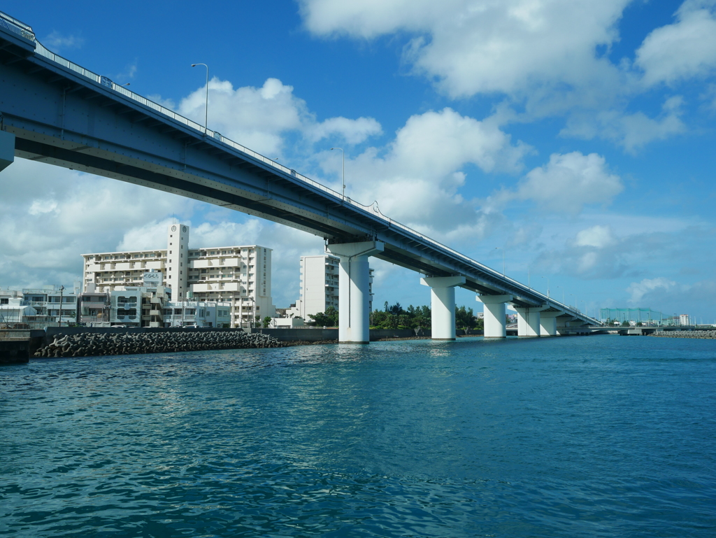 泊大橋