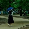 日傘の女性