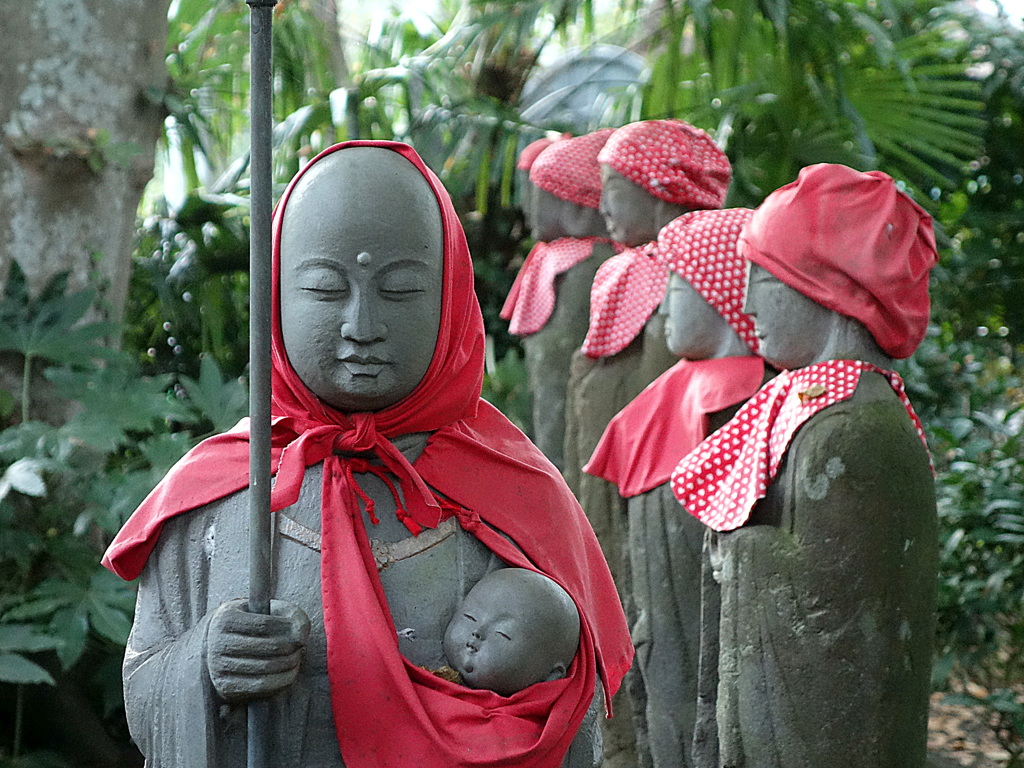 水子地蔵尊と六地蔵