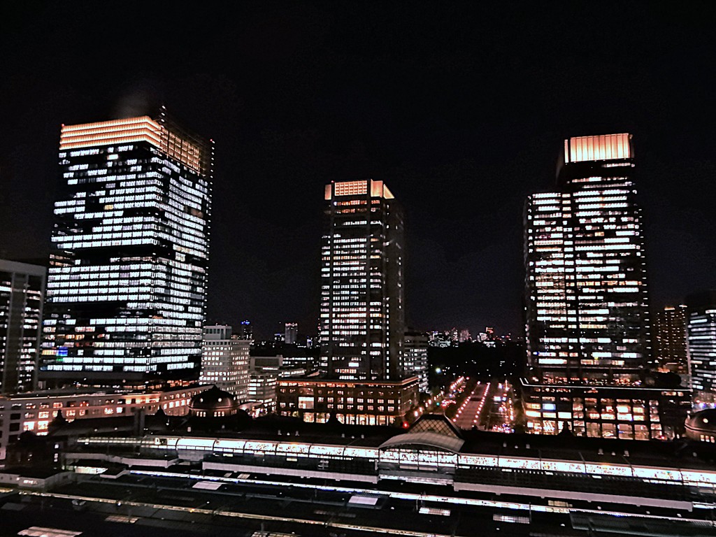 東京駅と丸の内の夜景