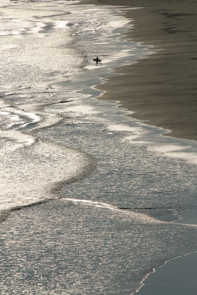 休日の海岸で