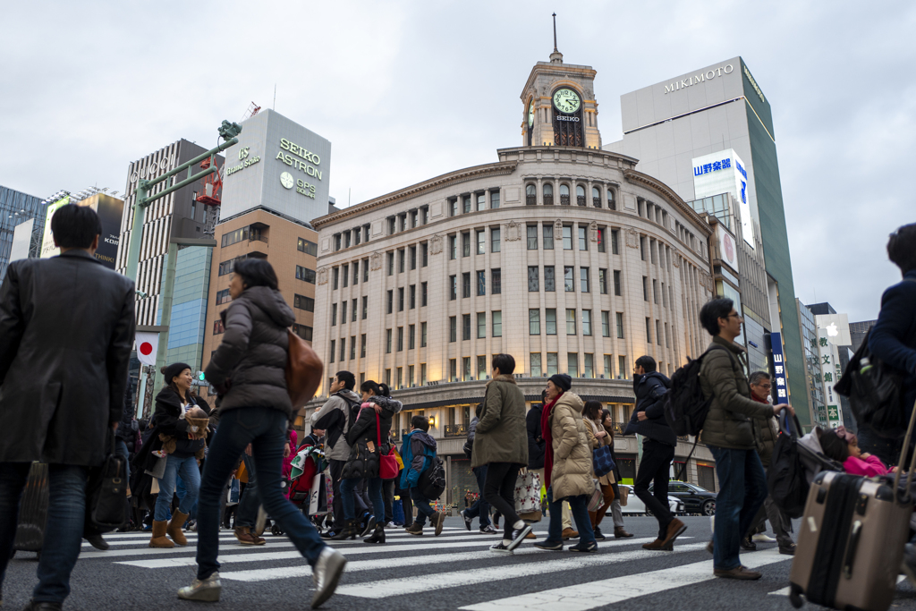 Ginza-4 Crossing 師走