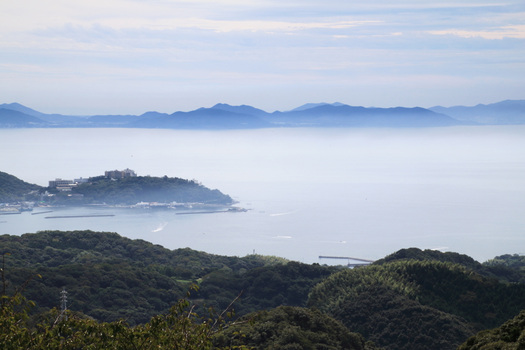 三ヶ根山より三河湾