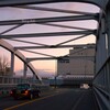 夕暮れの跨線橋