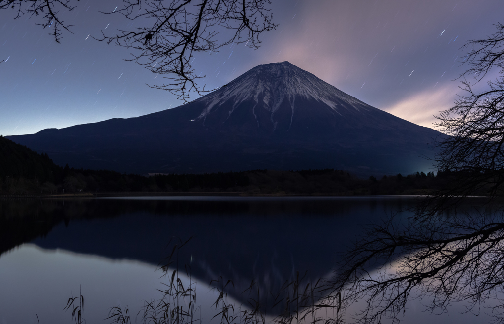 夜更けの富士