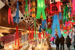初春　参道の賑わい