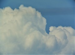 まだまだ入道雲