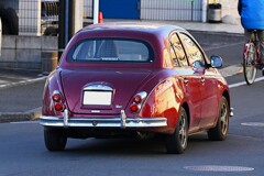 用水路入口交差点・光岡自動車（ビュート）