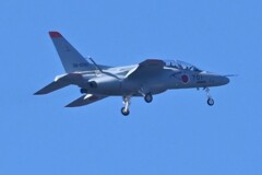 K川上空・T-4練習機