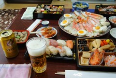 実家でおせち・お寿司とエビスビール