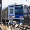 ススキ沿線・西武線6000系