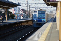 2025年1月1日 (家内の実家へ向かうアルミ6000系)