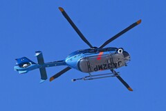 K川上空・警視庁（はやぶさJA32MP）
