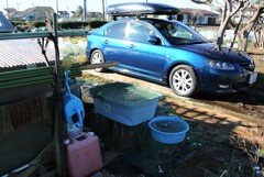 大晦日・寒い朝の菜園と愛車アクセラ