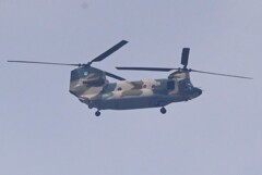 K川上空・自衛隊機（CHｰ47チヌーク）