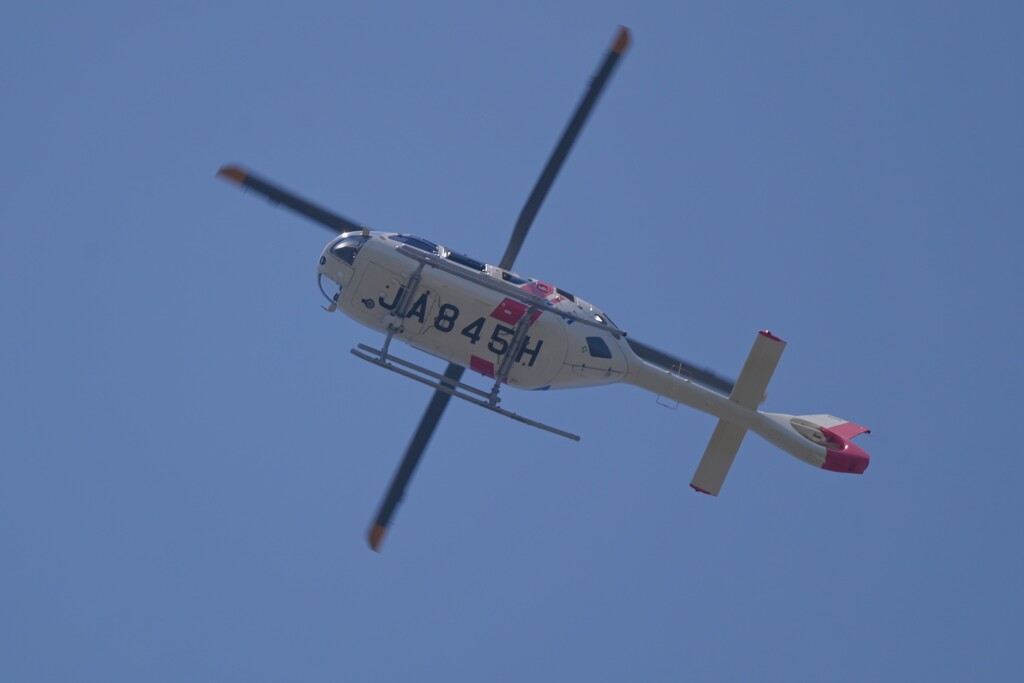 出動中・我が家付近の上空でドクターヘリ