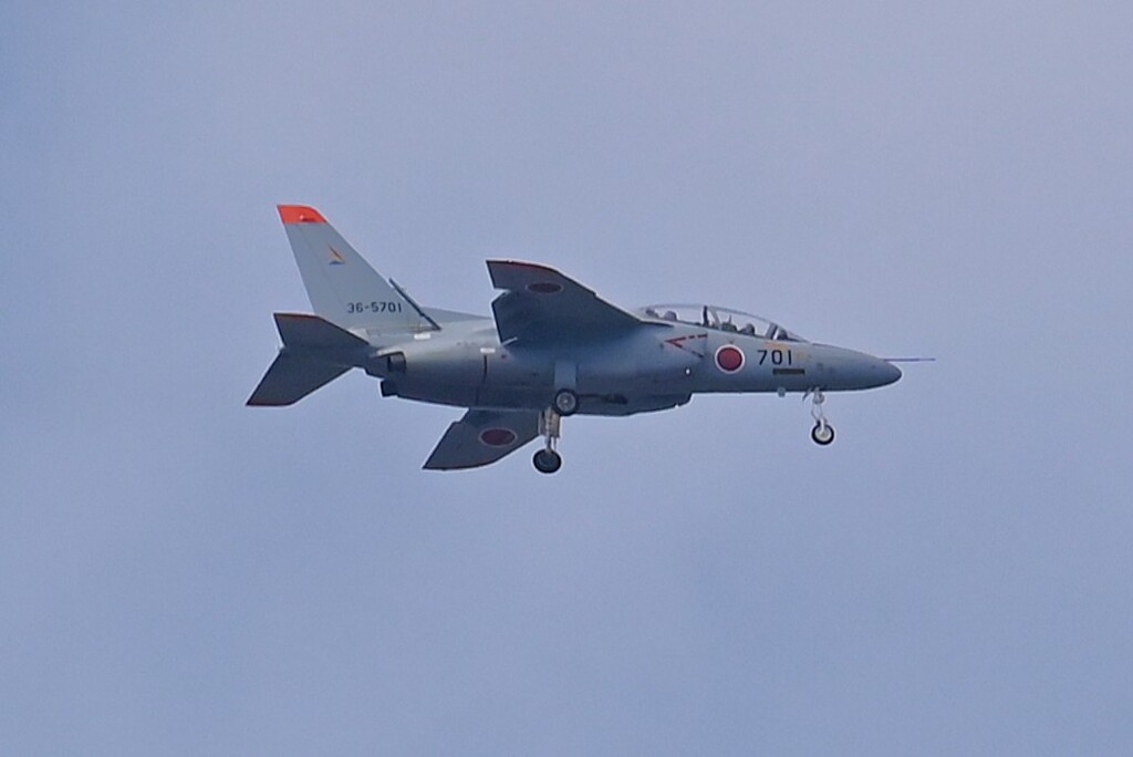Ｋ川上空・自衛隊T-4練習機（36-5701）