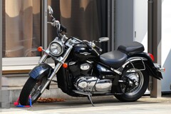 スズキ ・イントルーダー400　クラシック