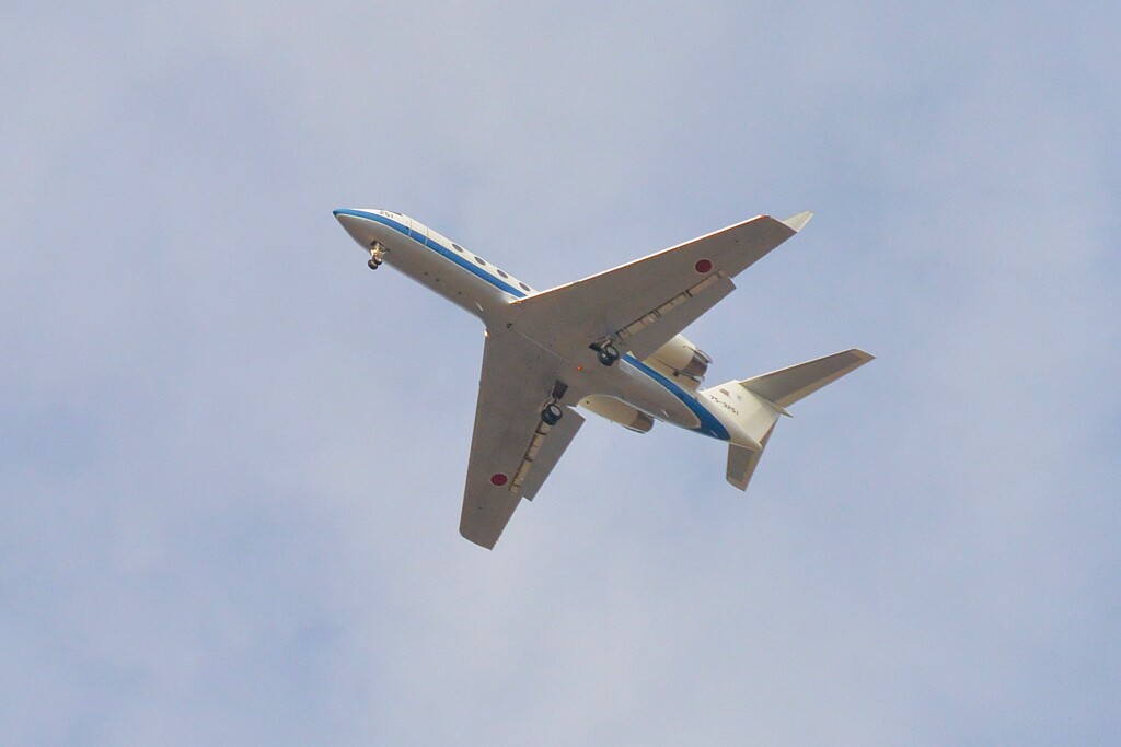 菜園上空・100㎜で自衛隊機（U-4）