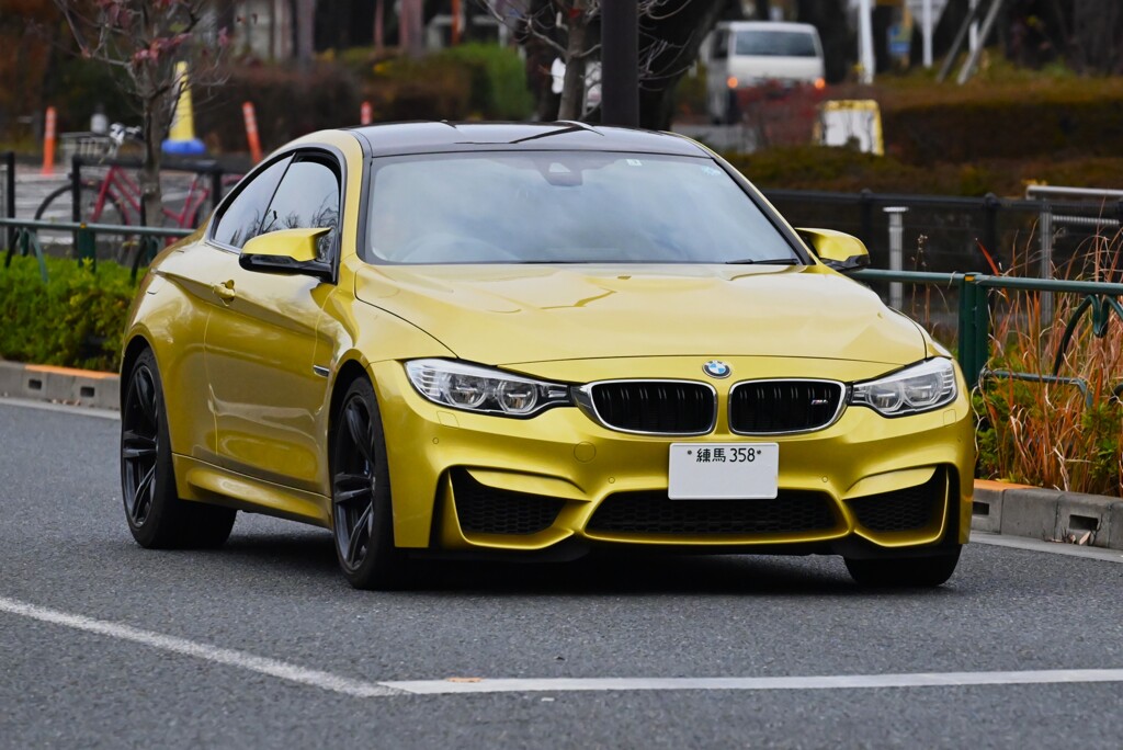 BMW・M4クーペ