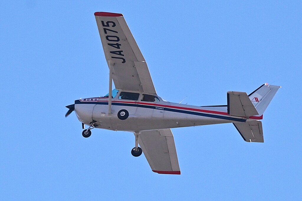 K川上空・朝日航空セスナ機