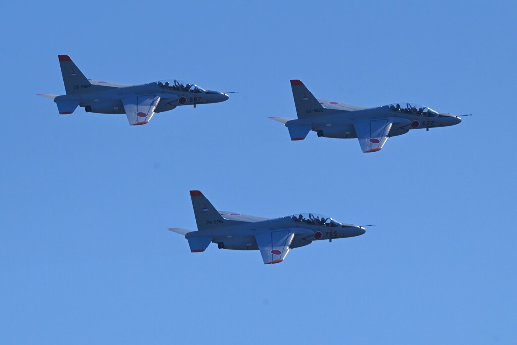 菜園上空・T-4練習機（3機編隊）