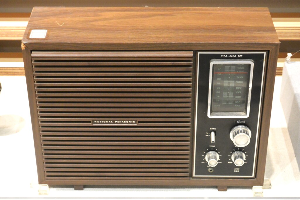 3月1日・トランジスターラジオ展示