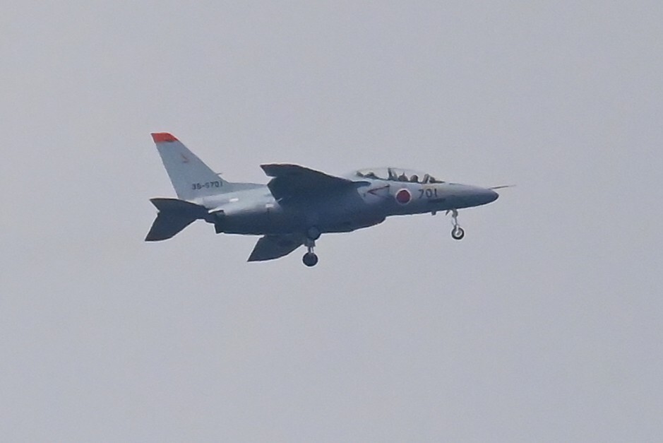 K川上空・T-4練習機