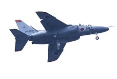 K川上空・自衛隊機（T-4練習機26ー5687）