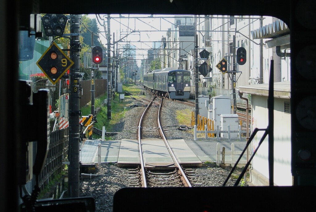 西武単線・駅での離合