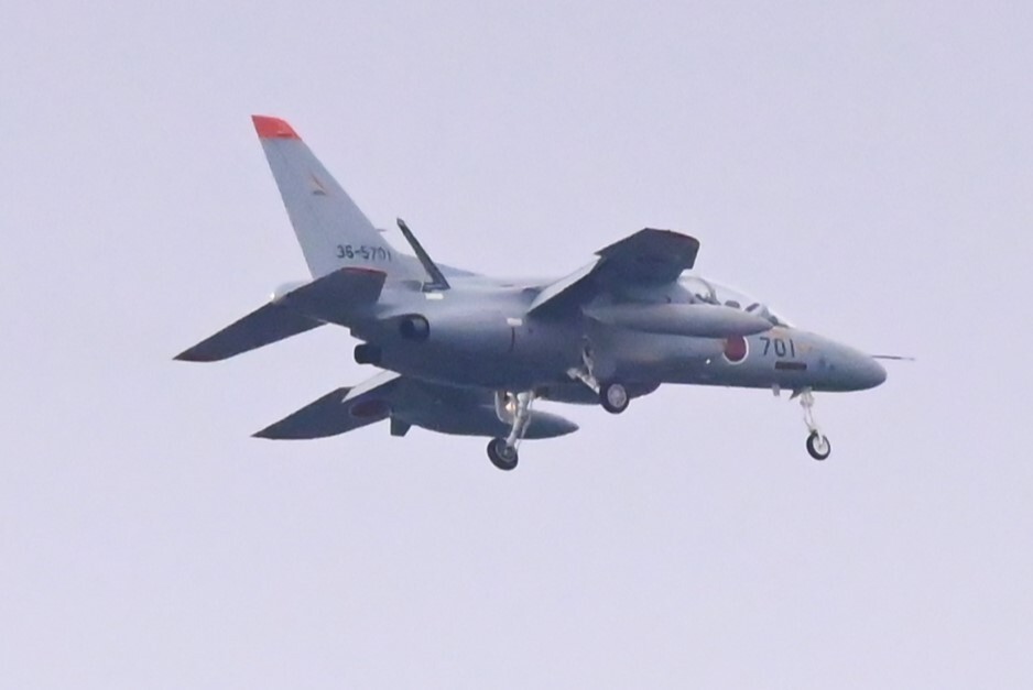 K川上空・T-4練習機