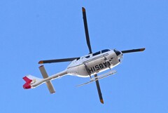 用水路上空・定時出勤飛行のドクターヘリ（？）