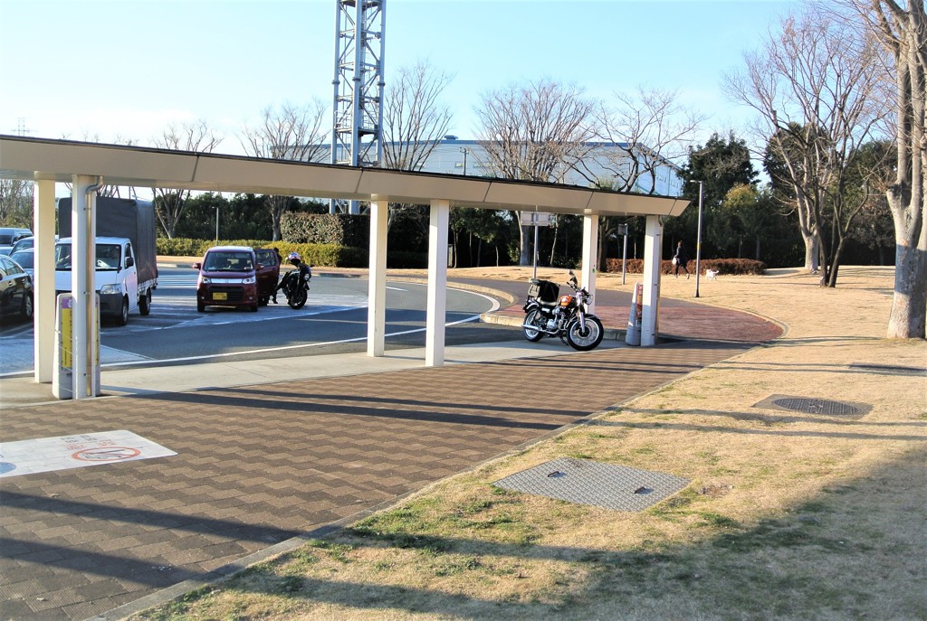 関越道・三芳パーキング