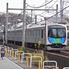 冬枯れ沿線・新型スマイルちゃん