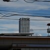 K川・高い空に東村山シンボルタワー