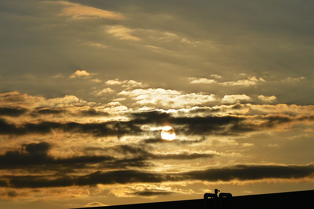 我が家のベランダより・初日の出 