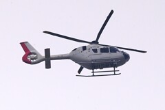 KR園上空・定刻出勤のドクターヘリ