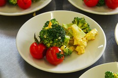 第5回クッキング実習・ (災害時にも火が通るアイラップ)