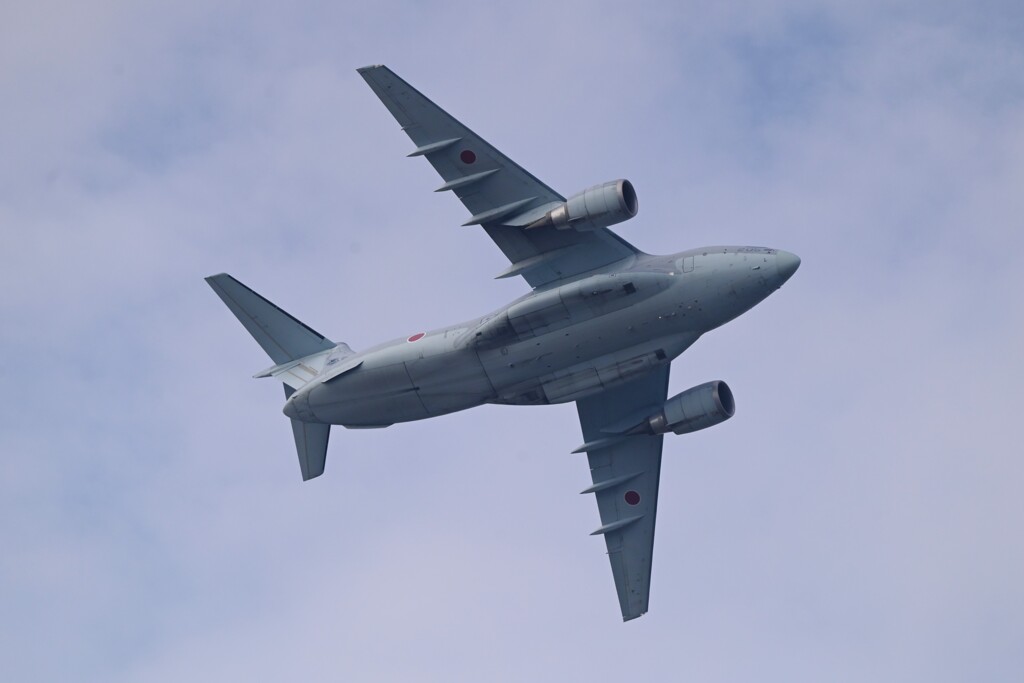 菜園上空・C-2輸送機（機体記号205）
