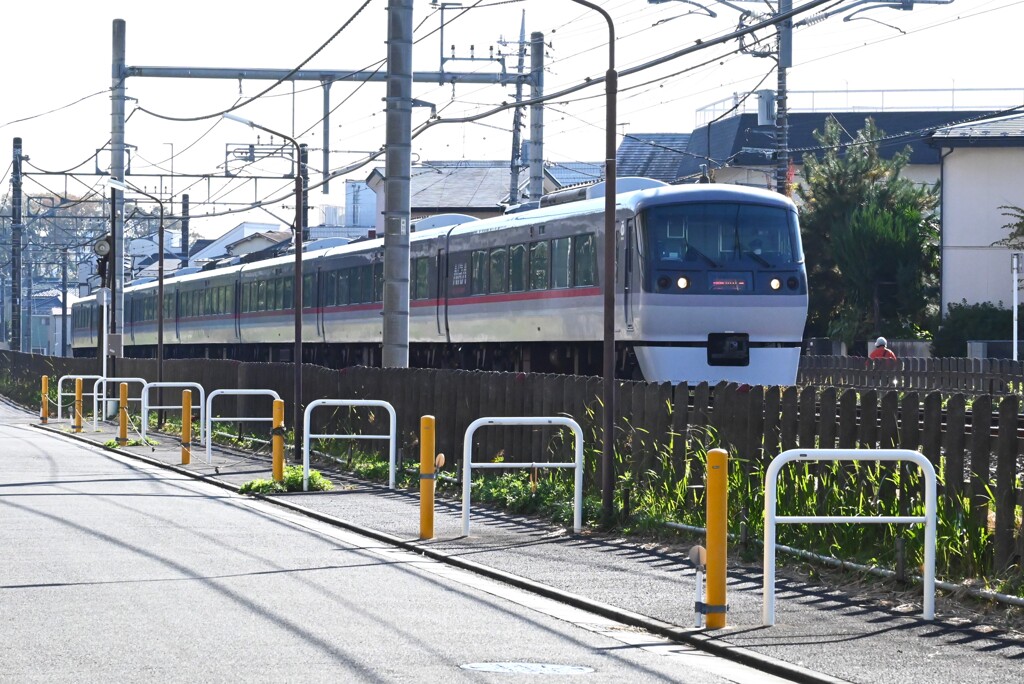 西武鉄道・真冬の沿線10000系（レッドアロー）