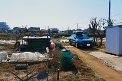 菜園・道具小屋周辺と愛車 