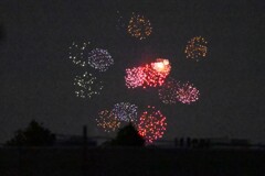 我が家のベランダより・荒川方面の花火 