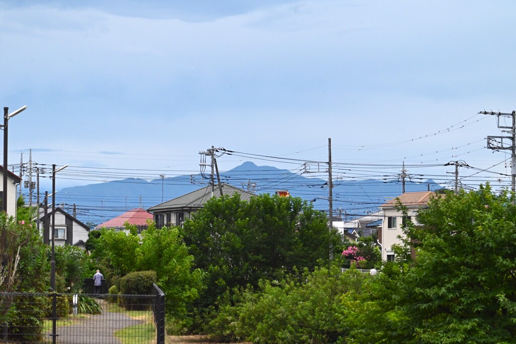 K川・奥多摩の峰々（中央・大岳山）