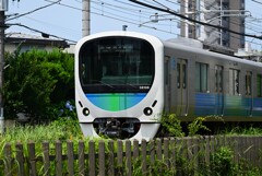 猛暑沿線・西武30000系（スマイルちゃん）