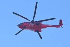 都内S川上空・東京消防庁ヘリコプター（こうのとり）