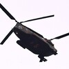 連絡道上空・CH-47チヌーク