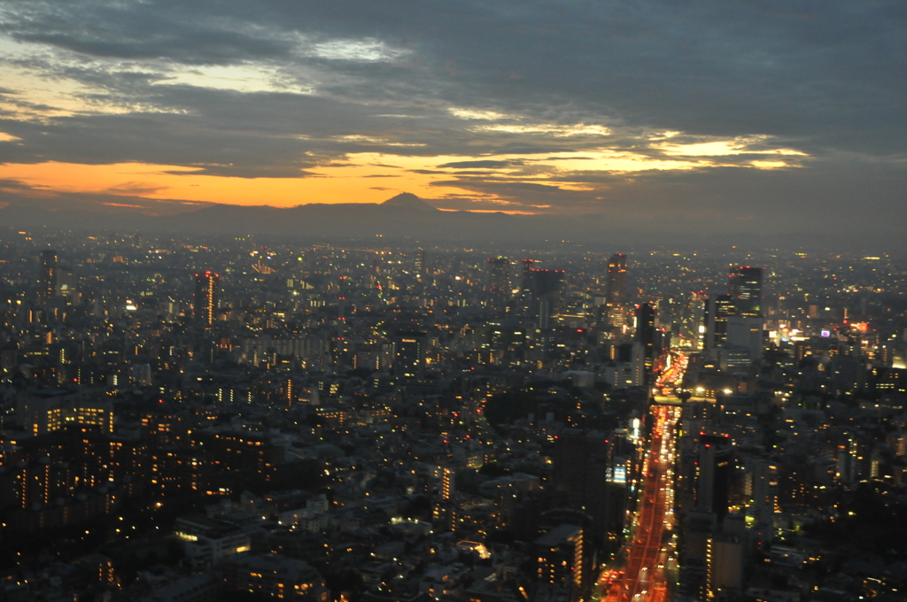 昼と夜の間の景