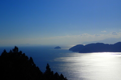 光る湖2